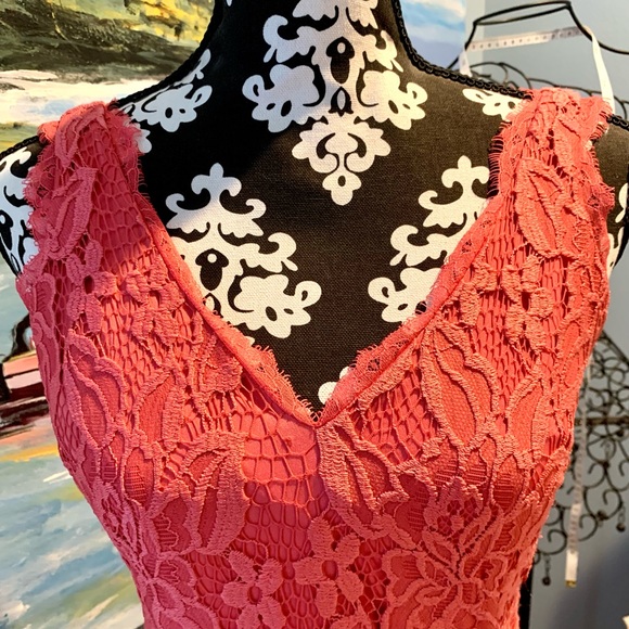 Adriana Papell Coral Lace Over-Lay Dress - Picture 3 of 7